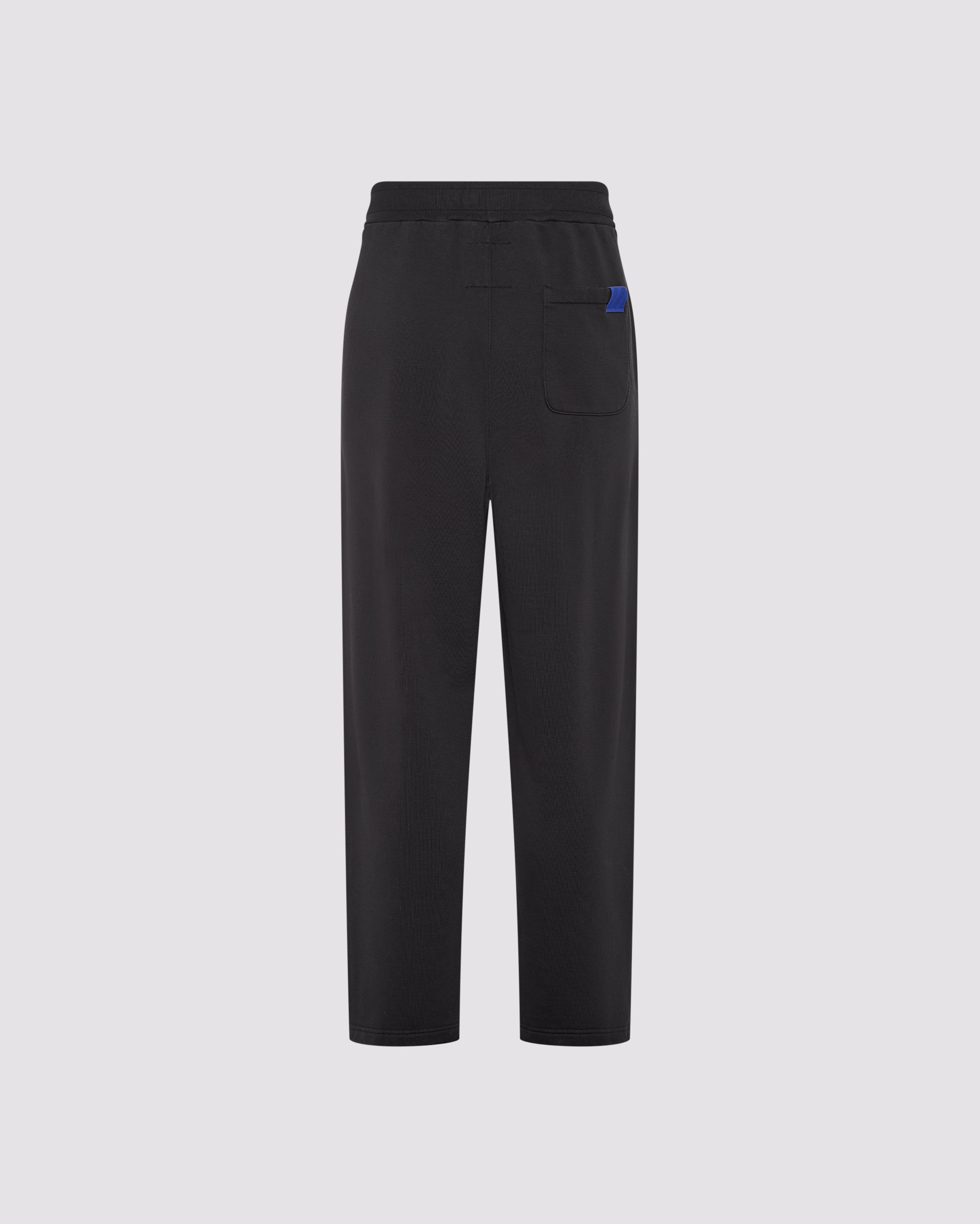 Men — Black – P448®