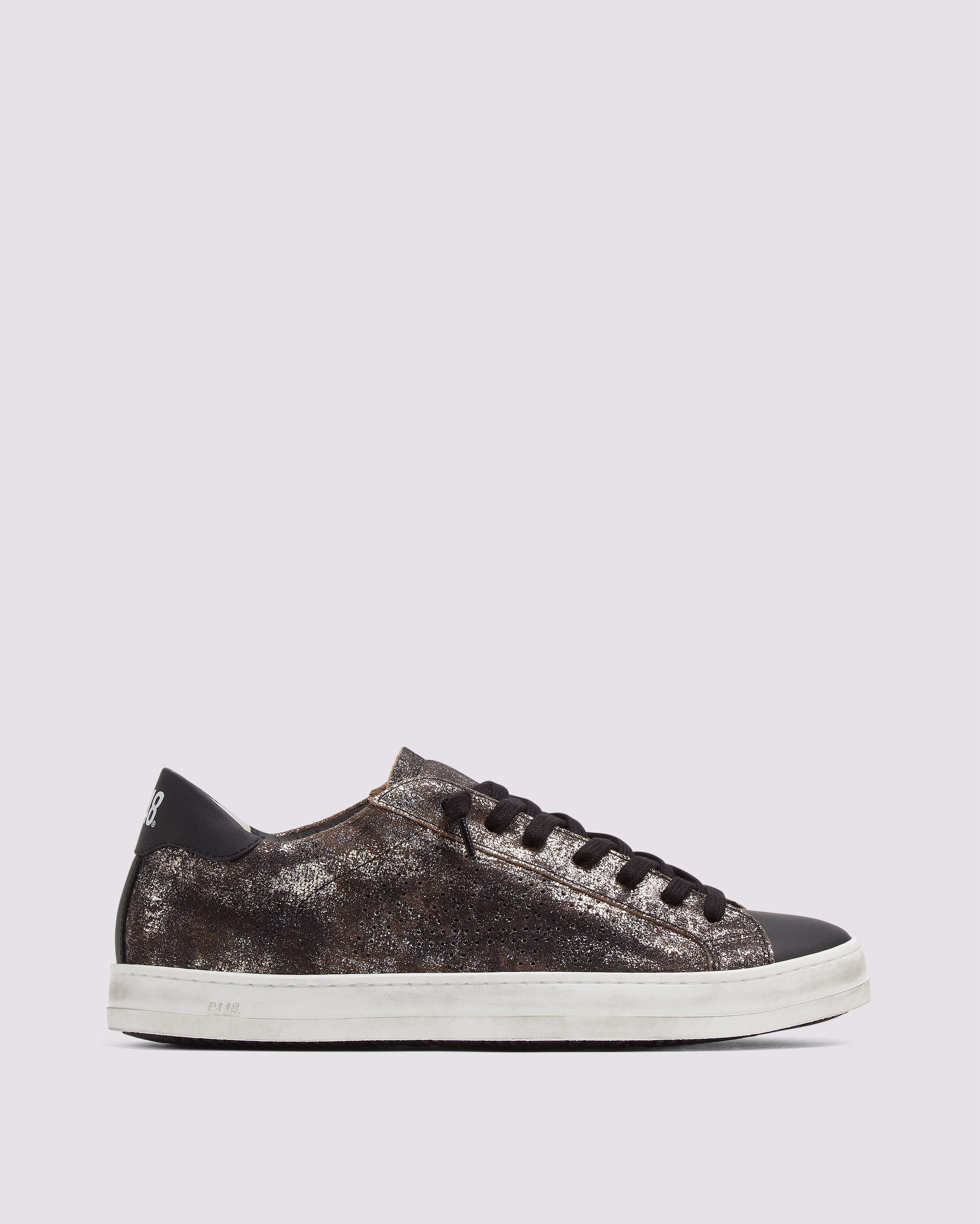 John Black/Metallic